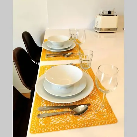 188 Avenue, Centro דירה אבאירו