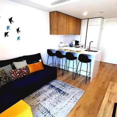 188 Avenue, Centro أفيرو